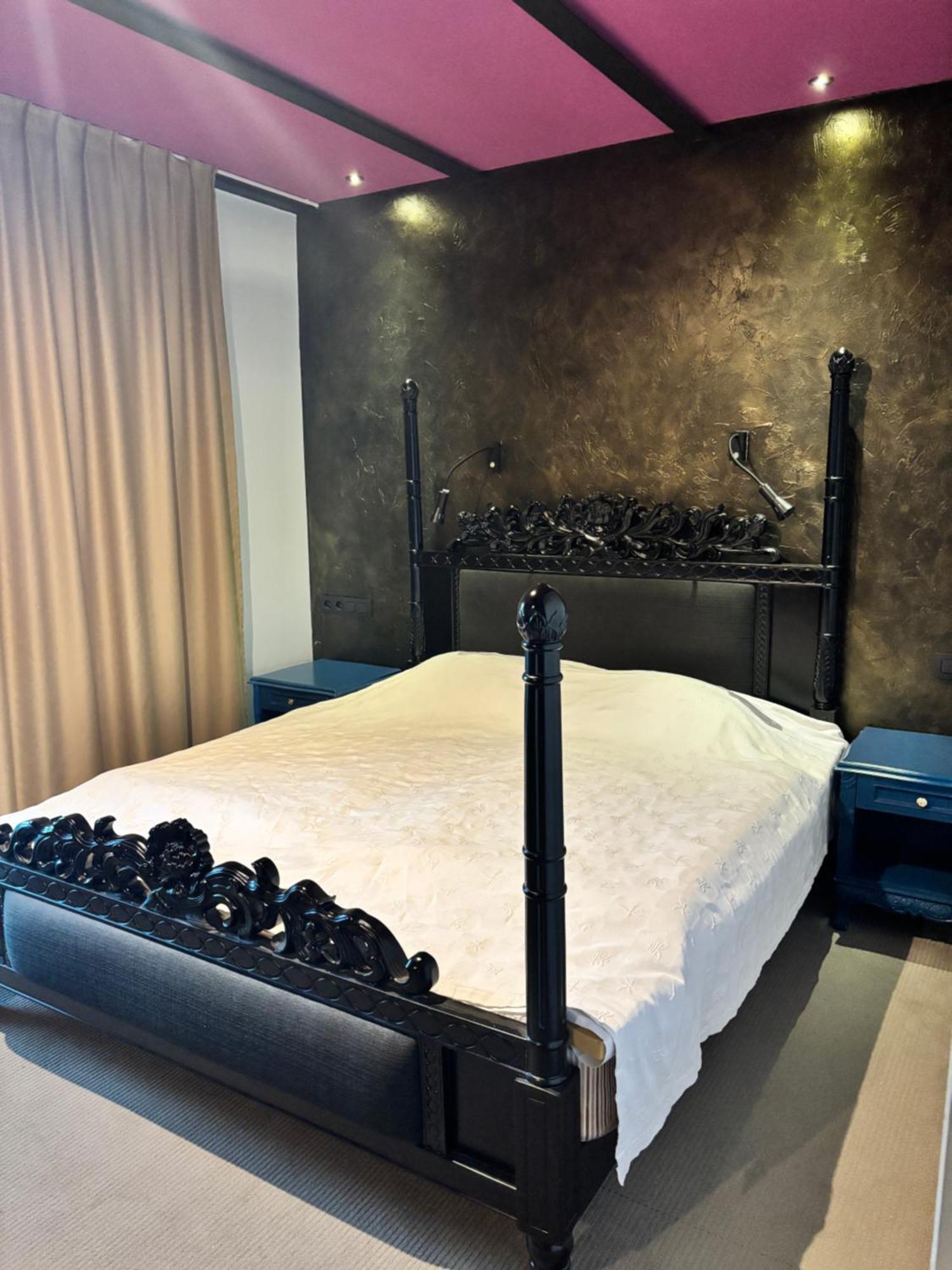 Hotel Alexander'S 니트라 외부 사진